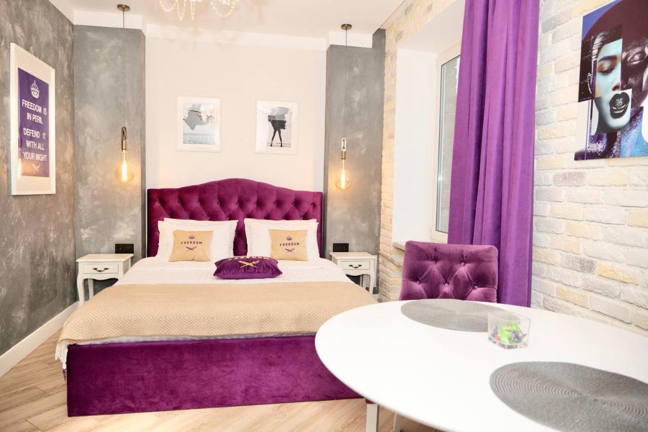 Don Papa Apartments In City Center Kiev Exterior foto